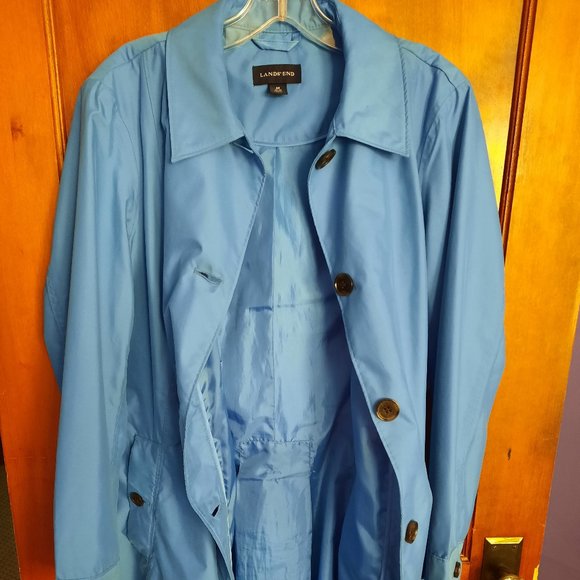 Lands' End Raincoat - Picture 4 of 9